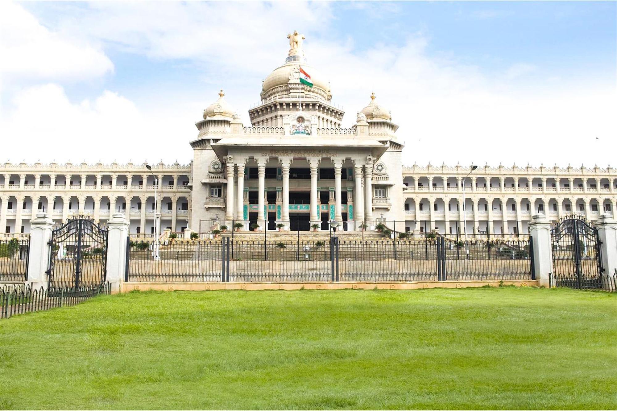 Fabhotel Phoenix Resorts - Nr M Chinnaswamy Stadium Bangalore Luaran gambar
